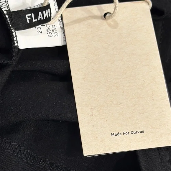 Flamingals NWT Black Floral V-Neck Women's T-Shirt - Picture 8 of 8